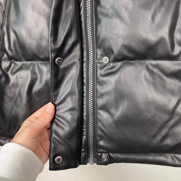 BCBGMaxazria Faux Leather Puffer Jacket Mock Neck Full Zip Black Coat Size Large - Picture 4 of 9